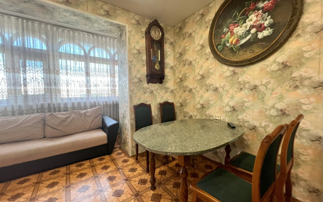 Na Ulitse Polesskaya 19 Flat