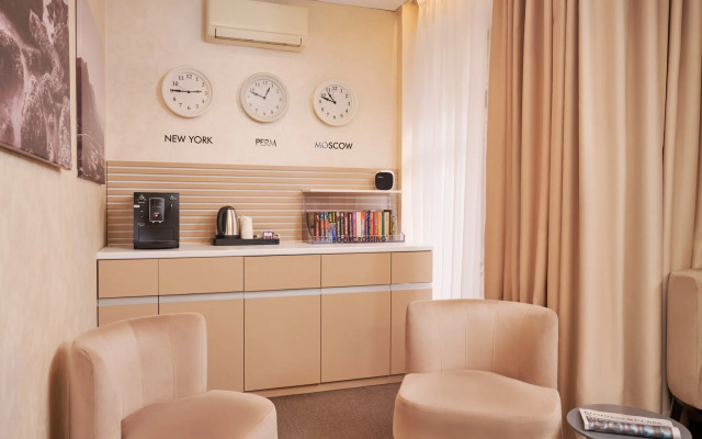 AurA Aquarelle Hotel