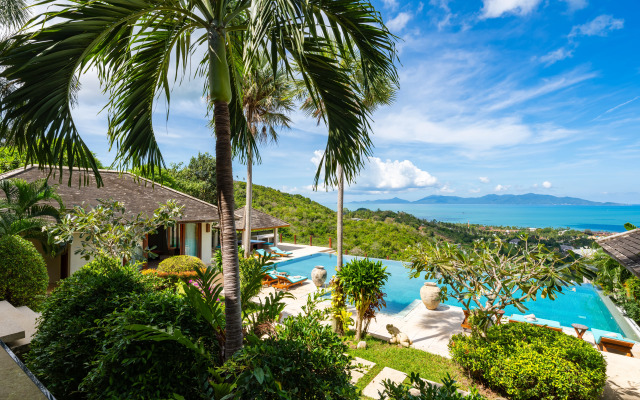Ban Reemo Luxury Villa