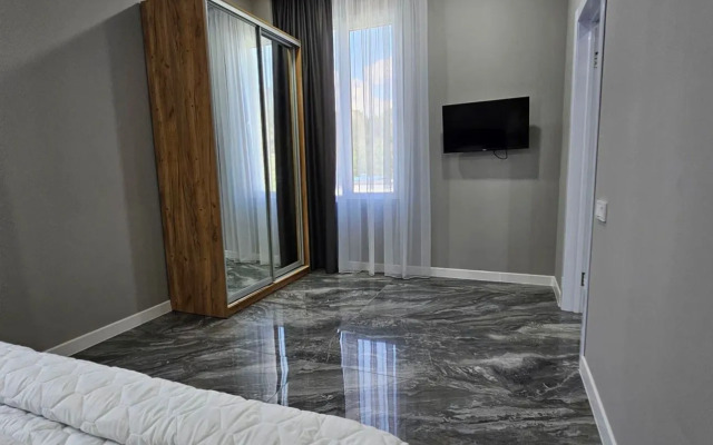 S Basseynom Apartments