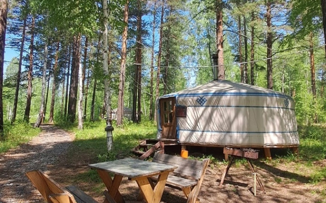 Кэмпинг Золотая юрта