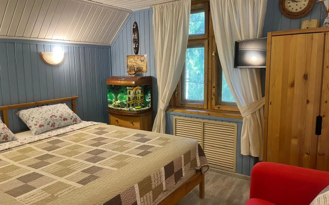 Uyutny Dom V Sosnovom Lesu Private house