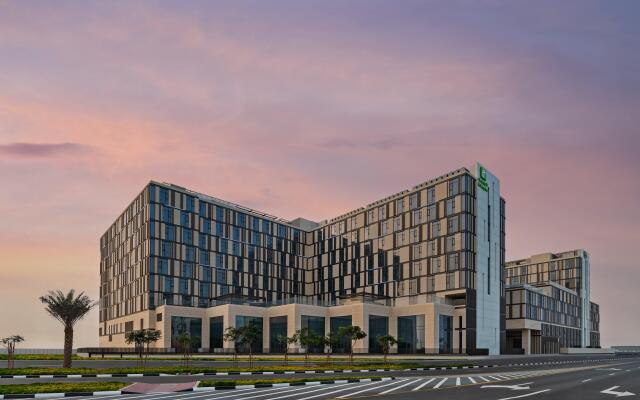 Holiday Inn Dubai Al-Maktoum Airport an IHG Hotel (Travel Agency)