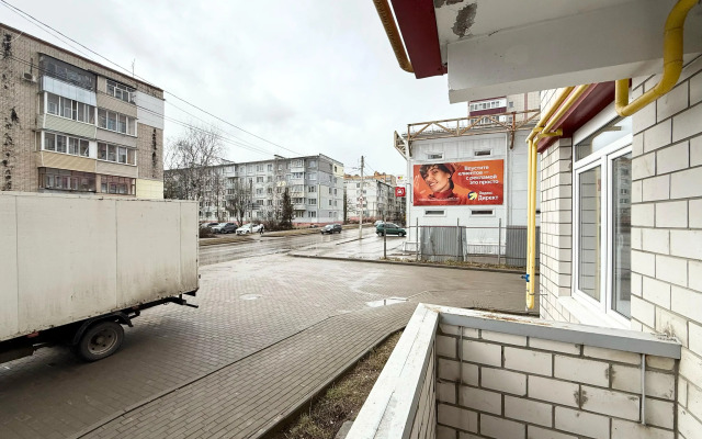 2-K Na Mayskoy Apartments