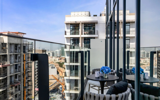 Апартаменты 1BR East Crest