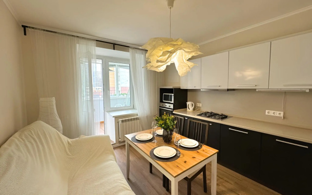 Kvartira u Rivyery Flat