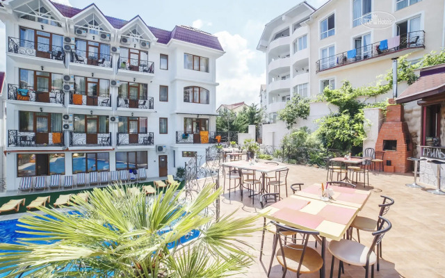 Alina Hotel