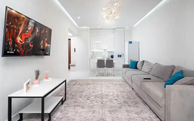 Na Prospekte Al-Farabi 41/3 Blok 3 Apartment