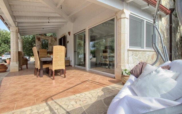 Cavaliere Lovely Pool Home