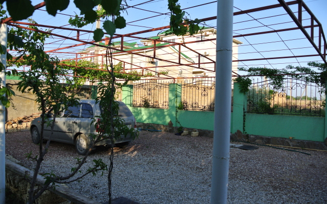 Ozernaya Hotel
