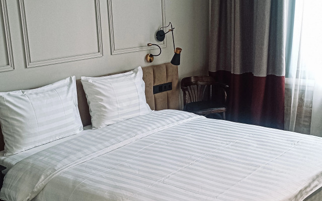 Отель Gizzat Plaza