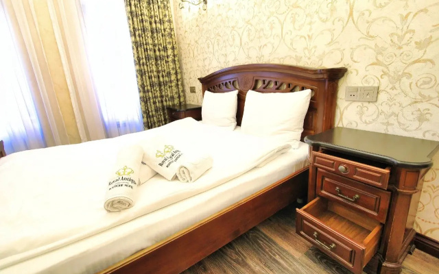 Royal Historical Boutique