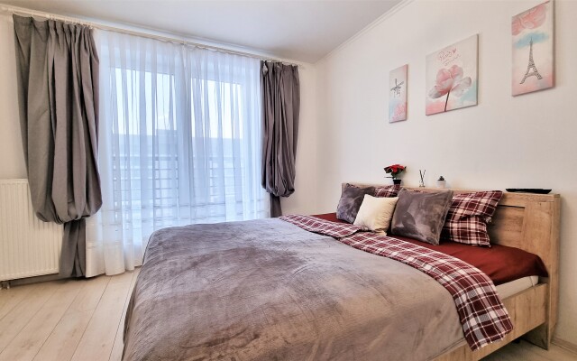 1-комн. апартаменты в ЖК "Новин" с большой кроватью