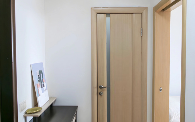 Odnokomnatnaya na 15-om Etazhe Flat