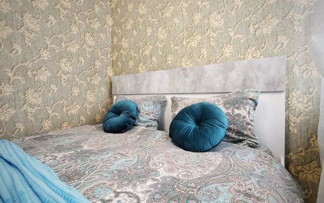 Uyutnaya Guru vozle Dendrariya Flat