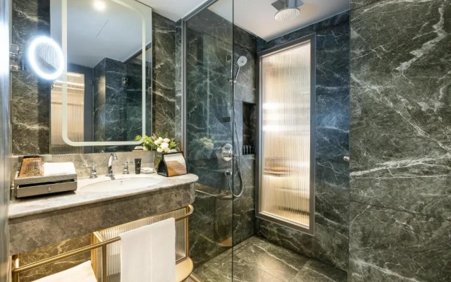 Отель The Salil Riverside Bangkok