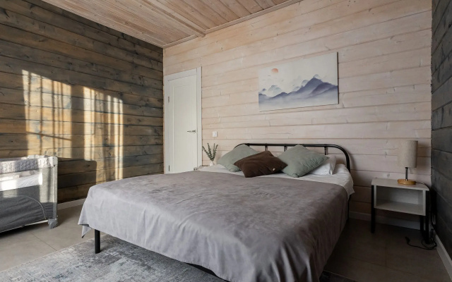 Castnyj Dom Polarnaa Stancia Sinij