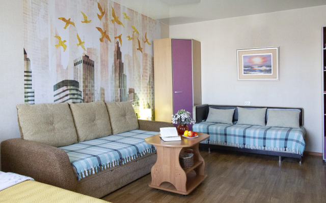 Na Krasnoarmeyskoy 82 Flat