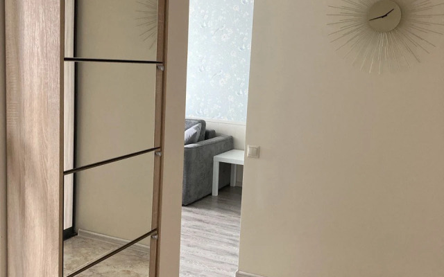 Апартаменты Midea 72