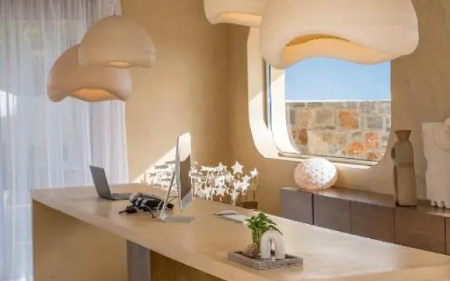Natali Apartments