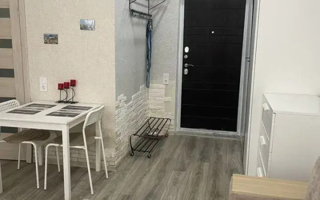 V Kvartale Uspenka 2/13 Flat