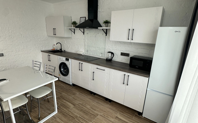 79 Na Akademicheskoy Apartments