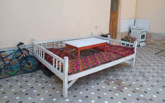 Raxmatjon Guest House