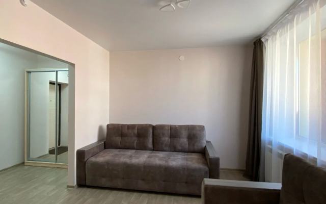 Квартира на Юности 5 Метро 20 Мин на Транспорте