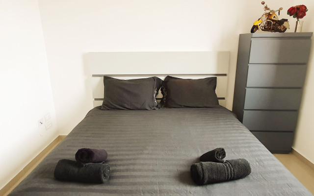 Design 2 Bdr Florentine #TL15 Apartments