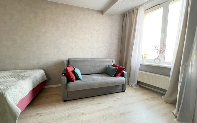 1ka Nevabed V Neboskrebe U Nevy Flat