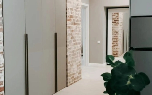 V Tsentre Goroda Flat