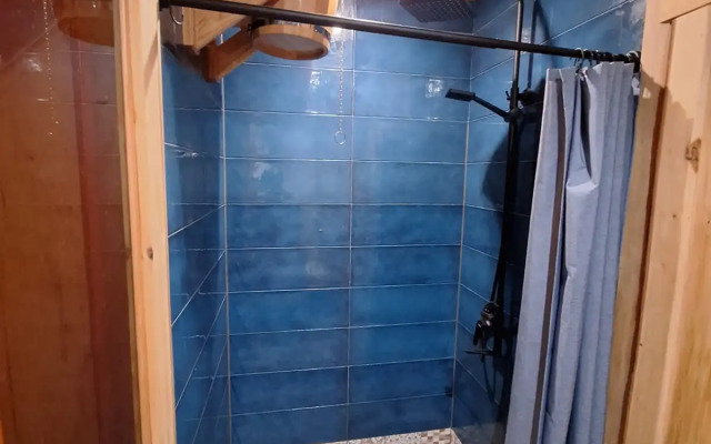 Частный дом в Заветах Ильича с розовой гостиной