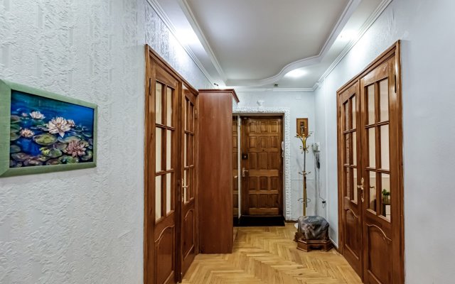 Prostornye Apartamenty Iriny Savelyevoy - Tsentr - Kurortny Bulvar