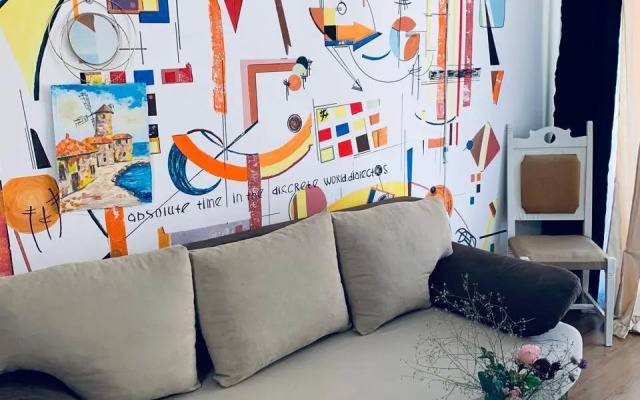 Studiya V Stile Avangard Apartment