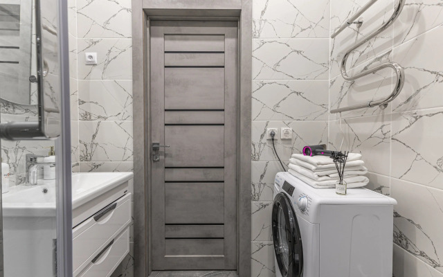 Квартира Однокомнатная уютная с дизайнерским ремонтом и современными удобствам