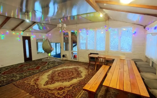 Vintazhny Dom Guest house