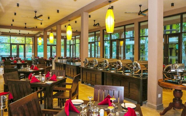Oak Ray Wild Yala Hotel