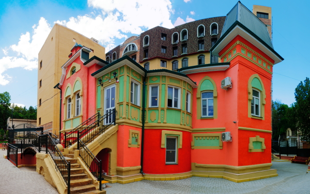 Pervyij Dohodnyij Dom Korpus E Guest house