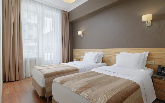 Izmajlovskij Park Apart-hotel