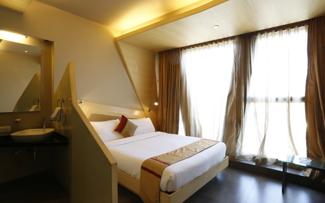 Dragonfly - The Art Hotel