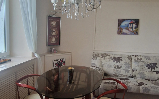 Dvukhkomnatnaya V Samom Tsentre Flat