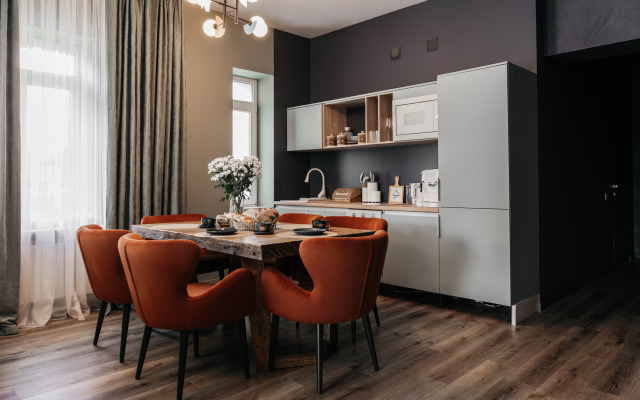 Dvukhurovnevye Vdokhnovenie Ekho Gor Apartments