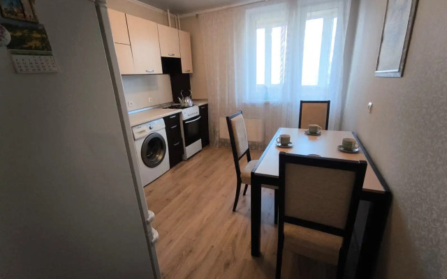 Квартира Просторная Однушка Рядом с Метро