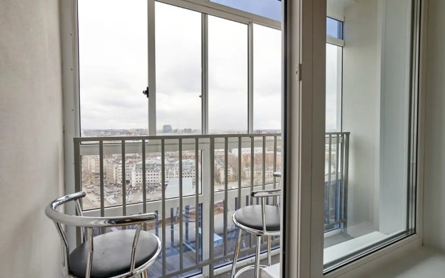 Sovremennaya Komfortnaya Yevrodvushka Na 21 Etazhe Apartments