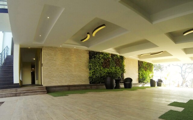 Riviera Sapphire Siolim Apartments