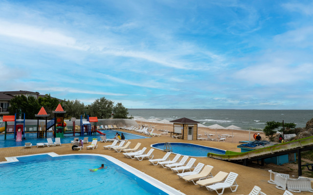 Семейный отель АзовЛенд