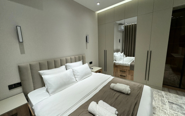 Квартира Luxury Residence by HomeLand
