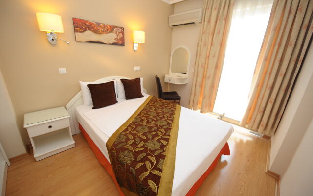Karael Hotel