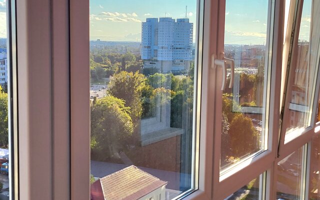 V Samom Tsentre U Doma Sovetov Flat
