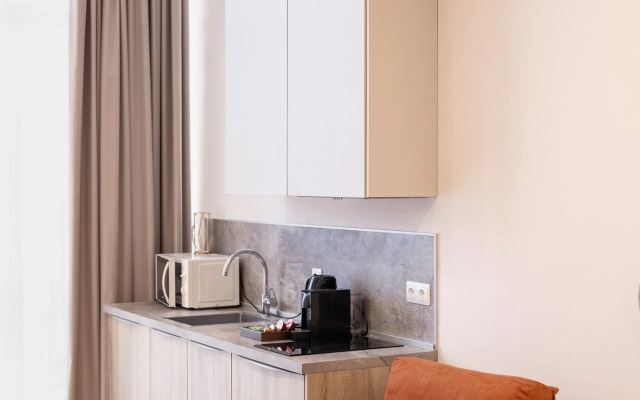 Апартаменты Уютная студия в отеле Mirror